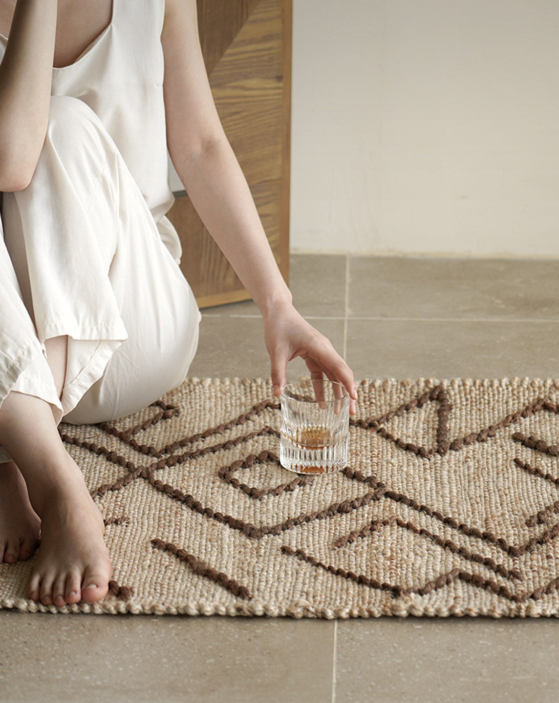 Handwoven Jute & Wool Mini Rug – Natural Bedside & Entryway Carpet