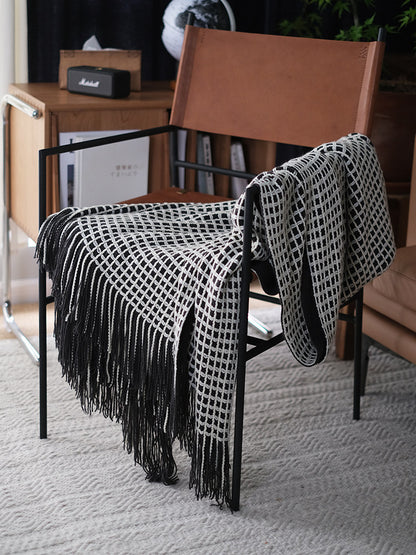 Nordische Strickdecke – Minimalistischer Sofa- und Bettläufer als Dekoration