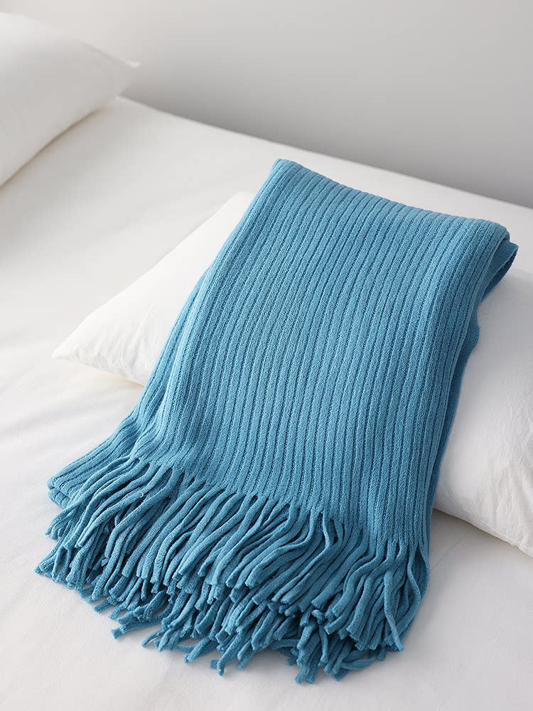 Grass Green Nordic Knitted Throw Blanket – Bed & Sofa Decorative Blanket