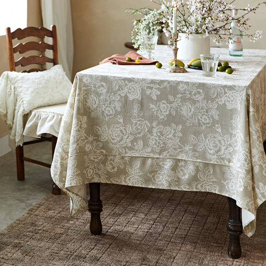 Vintage American Christmas Tablecloth – Elegant Pastoral Holiday Dining Cover