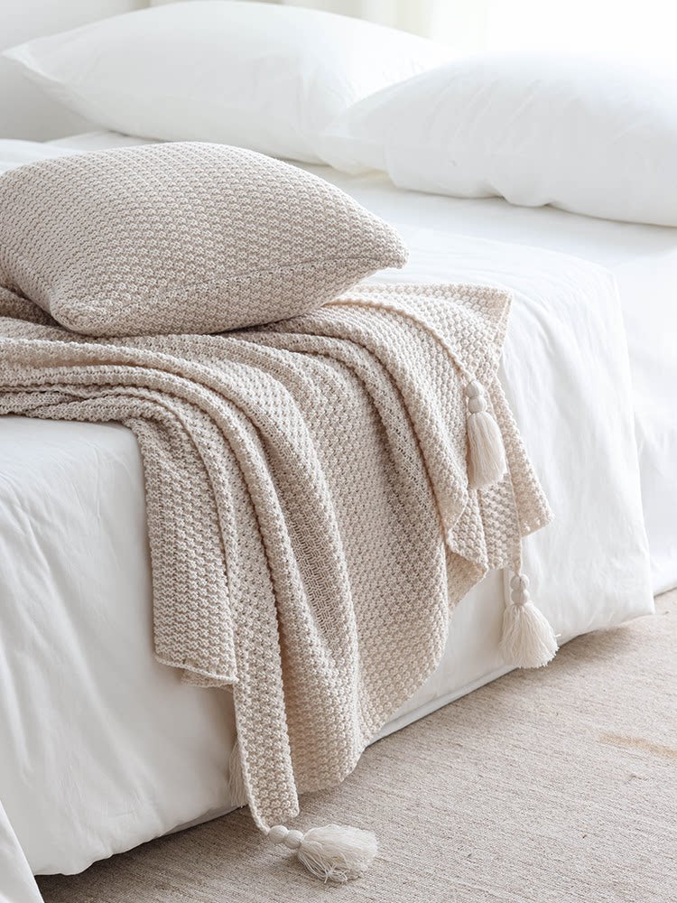 Nordic Brown Knitted Throw Blanket – Minimalist Sofa & Bed Decorative Blanket