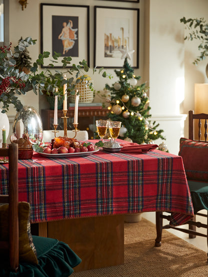 Red Checkered Christmas Tablecloth – Vintage Classic Holiday Dining Table Cover