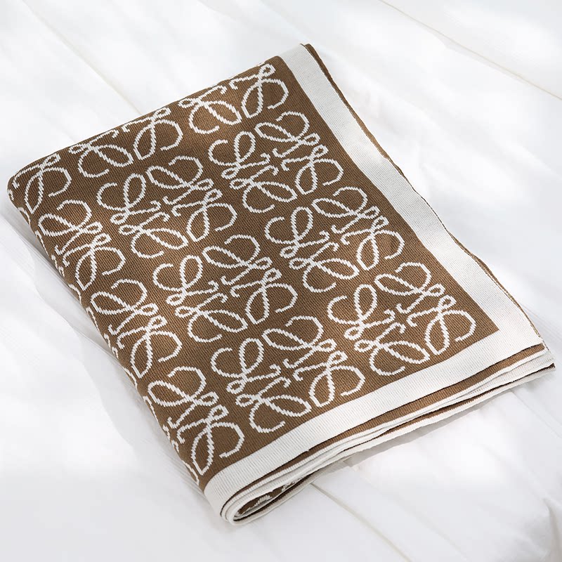Nordic Orange Knitted Throw Blanket – Sofa & Bed End Decorative Blanket