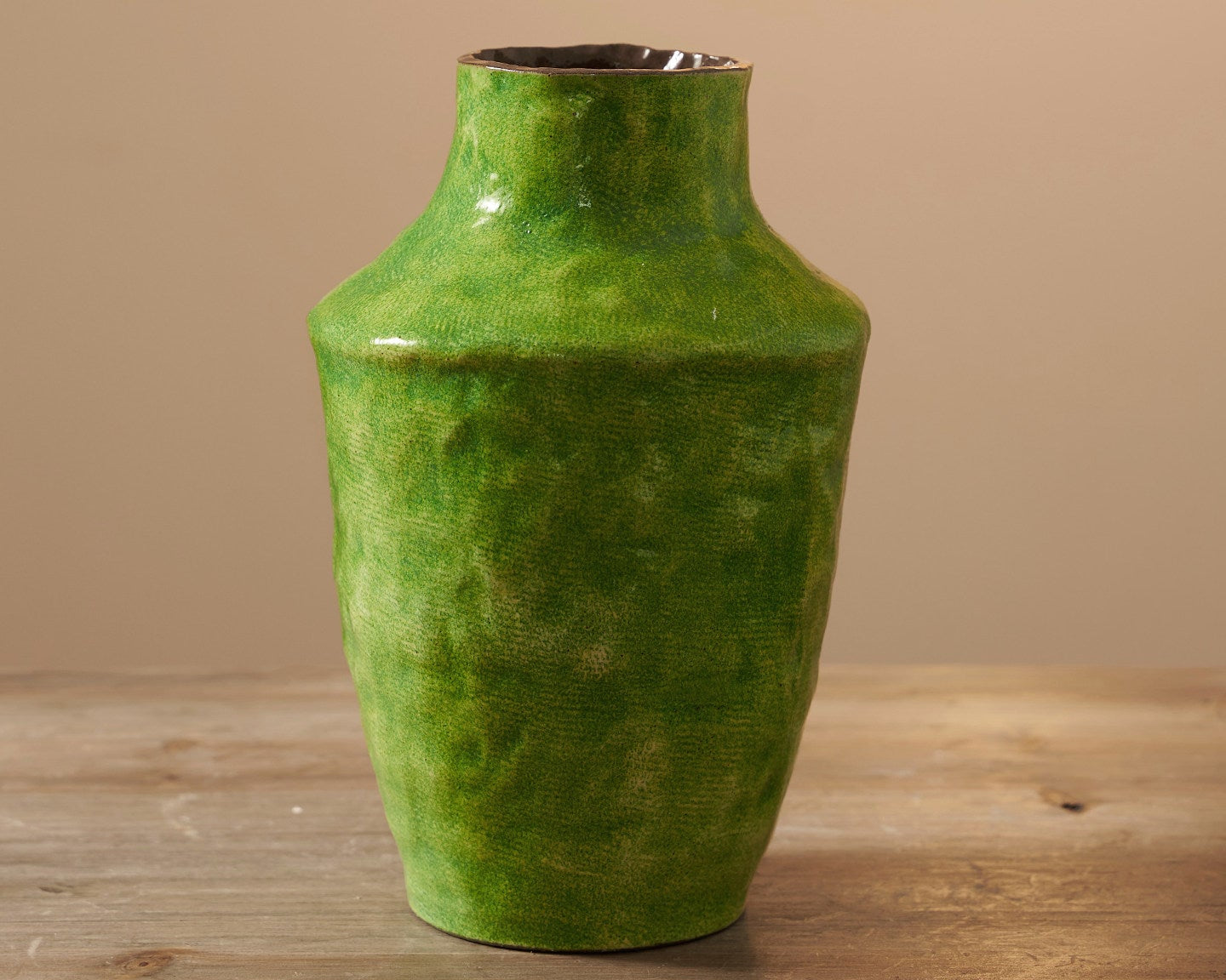 Jingdezhen Green Ceramic Vase – Vintage Flower &amp; Hydroponic Decor