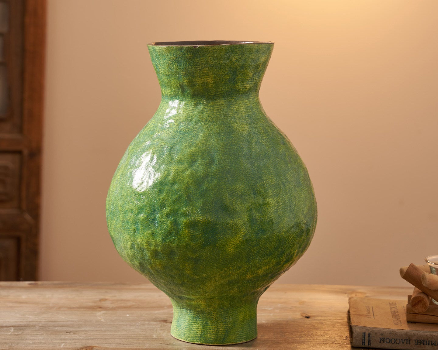 Jingdezhen Green Ceramic Vase – Vintage Flower &amp; Hydroponic Decor