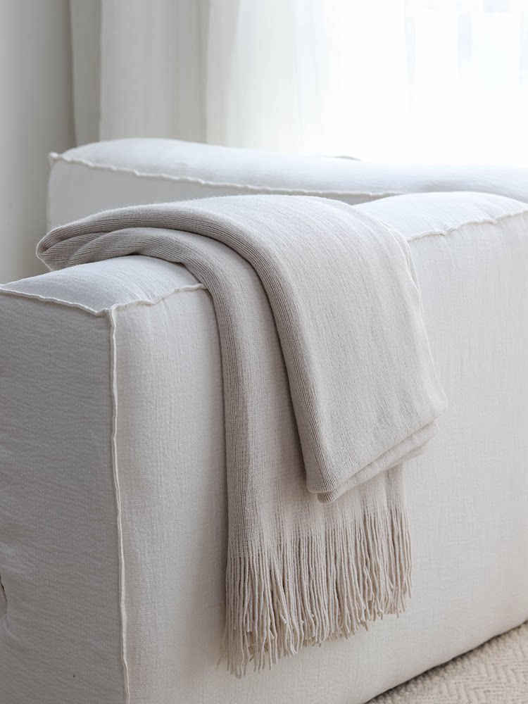 Wabi-Sabi Knitted Throw Blanket – Minimalist Sofa & Bed Decorative Cover