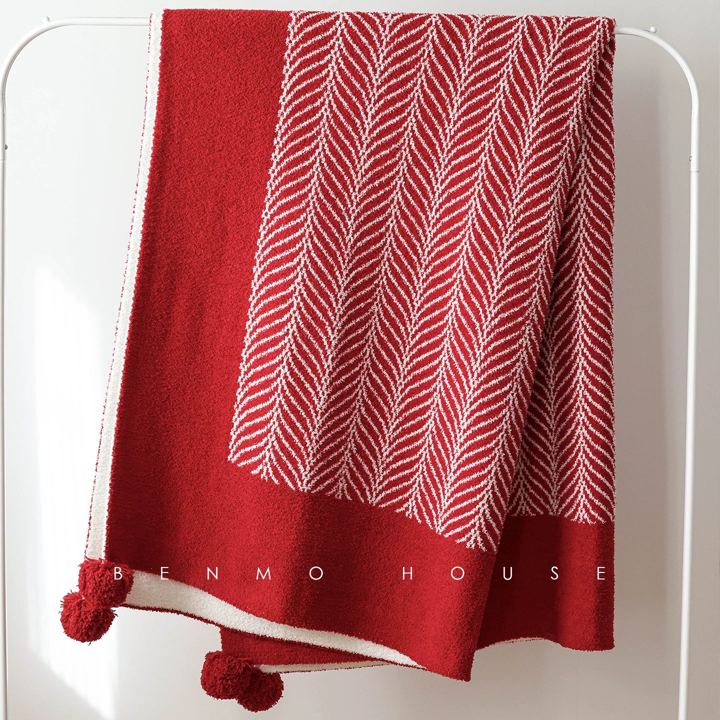 Product Title: Red Fleece Throw Blanket – Festive Sofa & Bed Decorative Home Blanket