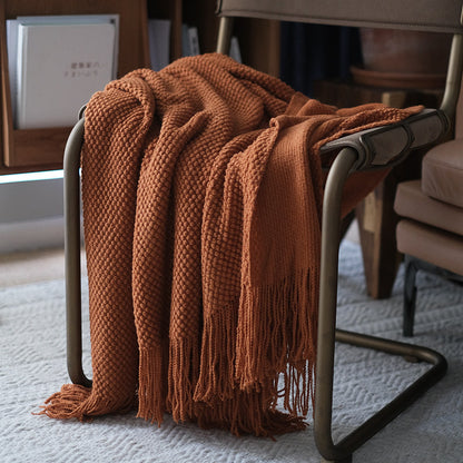 Gestrickte Decke im nordischen Kornmuster – Dekorativer Überwurf für Sofa & Bett