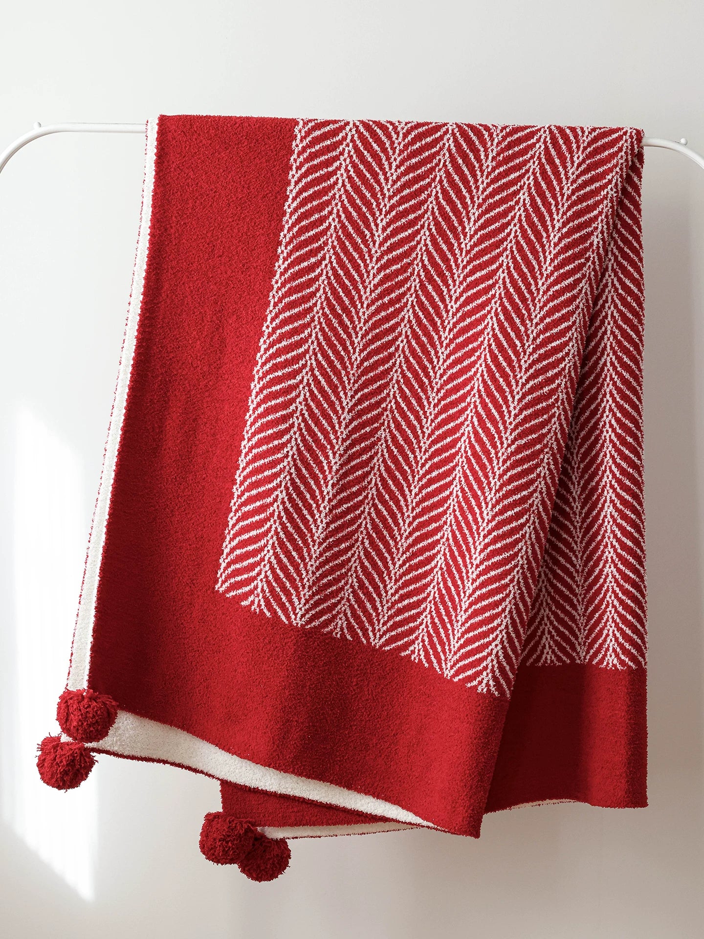 Wedding red bedding half fleece blanket sofa decoration casual blanket Christmas and Spring Festival gift blanket new style