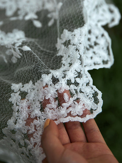 French White Lace Tablecloth – Nordic Floral Embroidered Coffee & Dining Table Cover