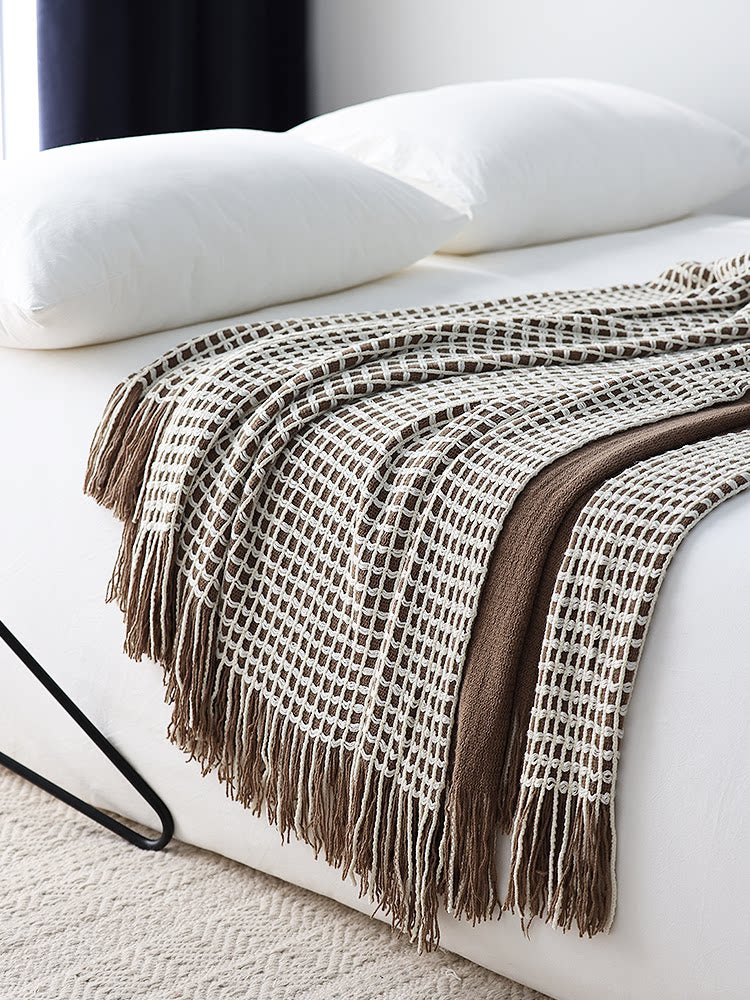 Nordic Knitted Throw Blanket – Minimalist Sofa & Bed Decorative Runner