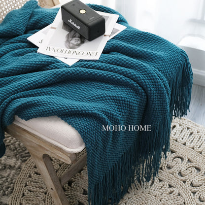 Gestrickte Decke im nordischen Kornmuster – Dekorativer Überwurf für Sofa & Bett