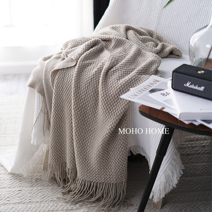 Gestrickte Decke im nordischen Kornmuster – Dekorativer Überwurf für Sofa & Bett