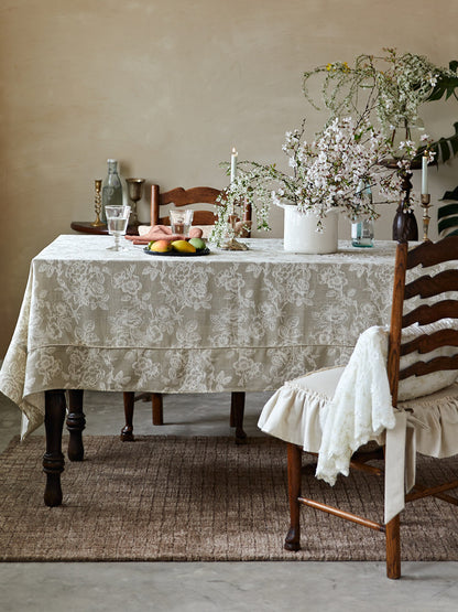 Vintage American Christmas Tablecloth – Elegant Pastoral Holiday Dining Cover
